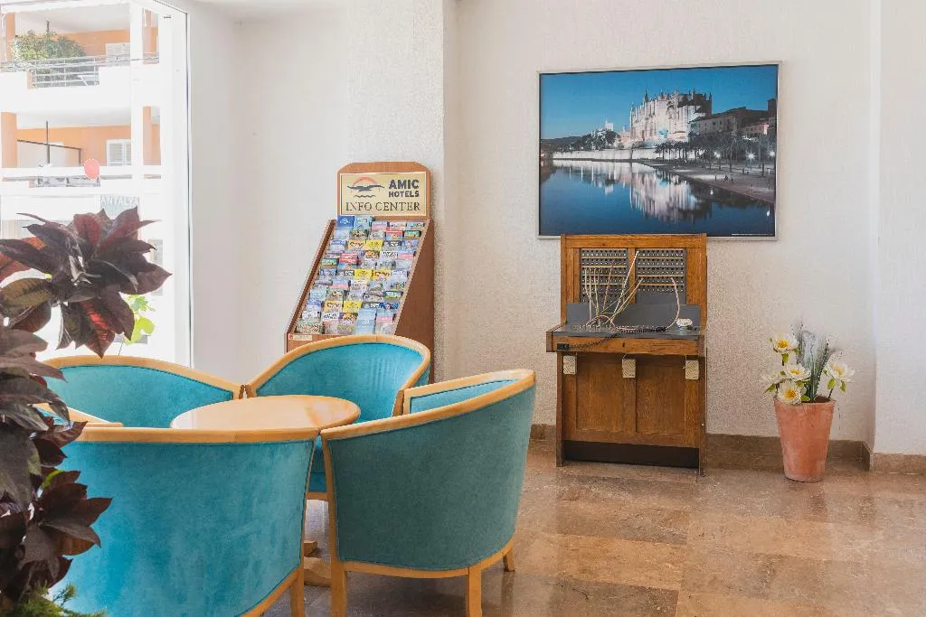 Lobby, Amic Miraflores, Majorca