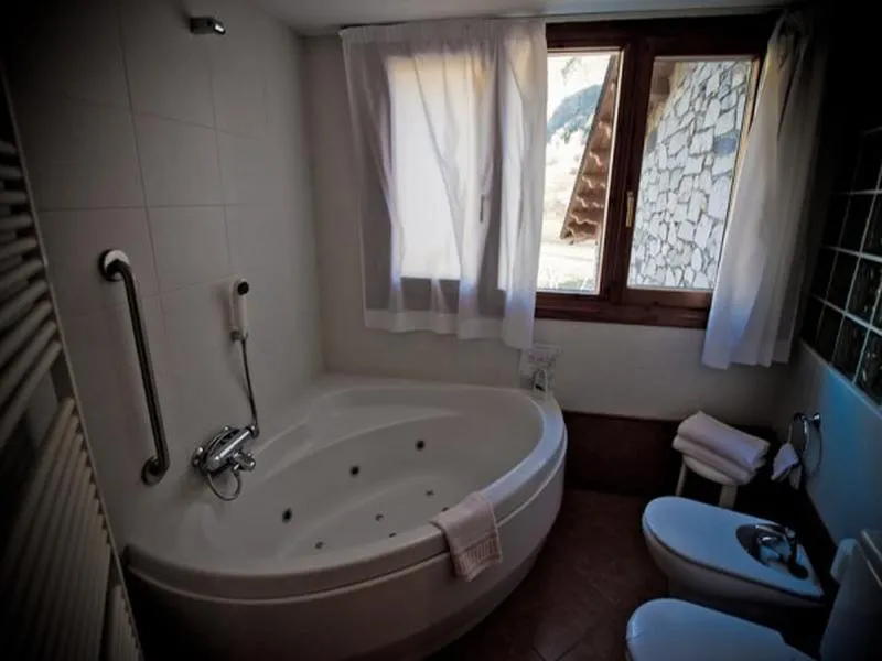 Room, Sommos Hotel Benasque Spa, Barcelona