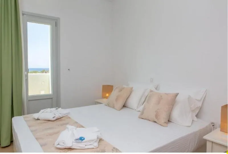 VILLA WITH PRIVATE POOL Room, Sun & Moon, Mykonos