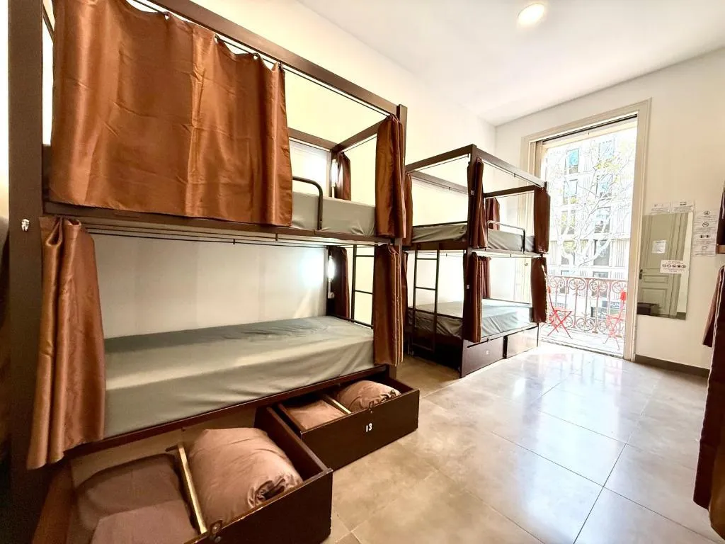 Room Shared external bathroom Room, Hip Karma Hostel, Barcelona
