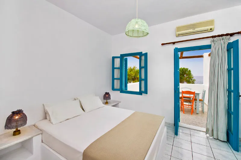 Room, Nissia Apartments, Santorini