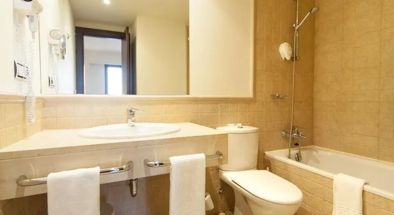 APARTMENT CAPACITY 4 TWO BEDROOMS Room, Resort El Rompido The club, Costa De La Luz