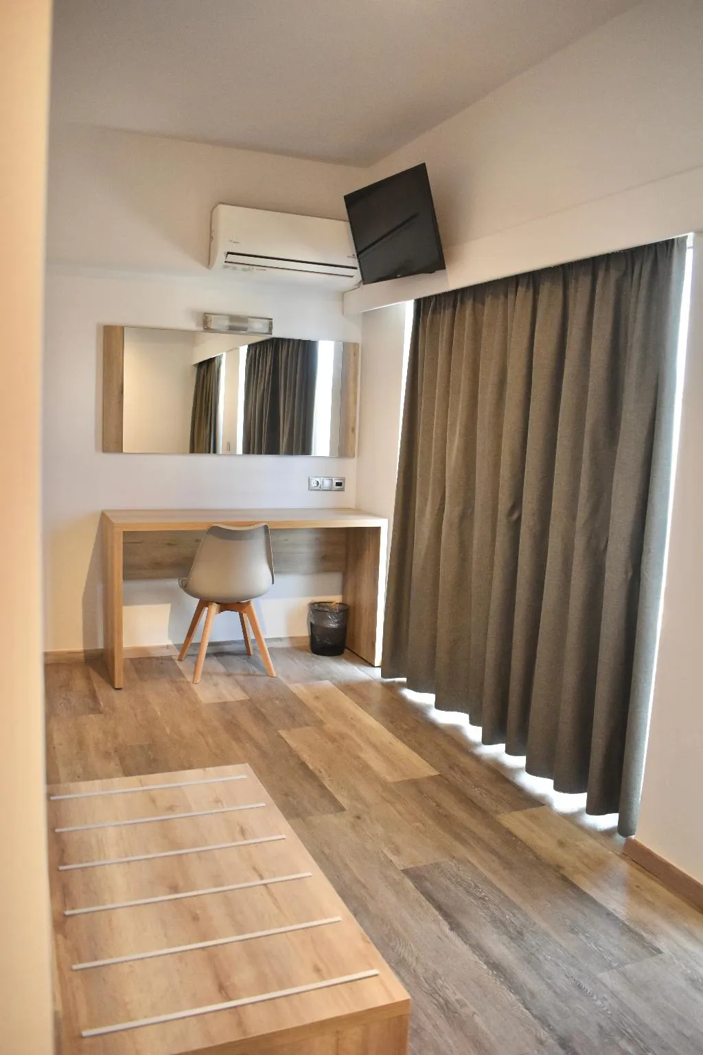 Double or Twin DELUXE Room, Xenophon Hotel, Athens