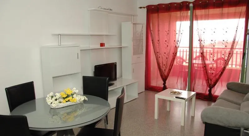APARTMENT CAPACITY 4 TWO BEDROOMS Room, Patacona Green Flats, Valencia