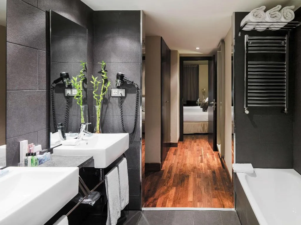 Room, H10 Casanova, Barcelona