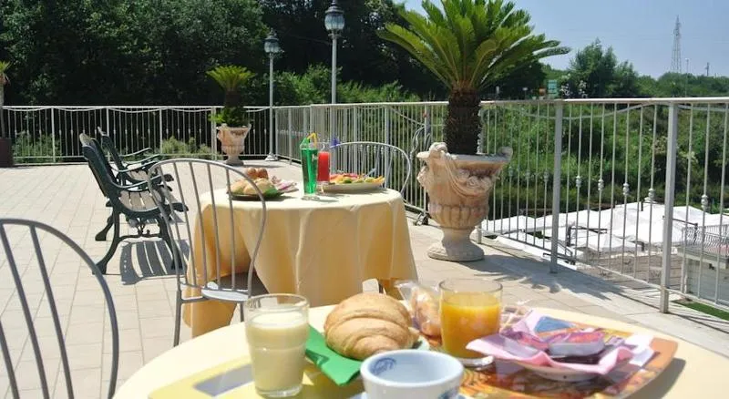 Restaurant, Hotel Casafort, Naples