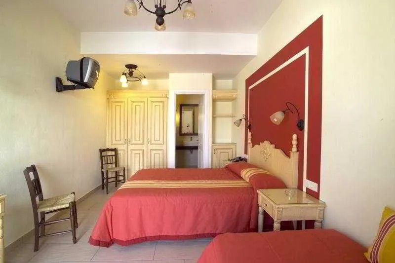TRIPLE STANDARD Room, Pelican, Mykonos