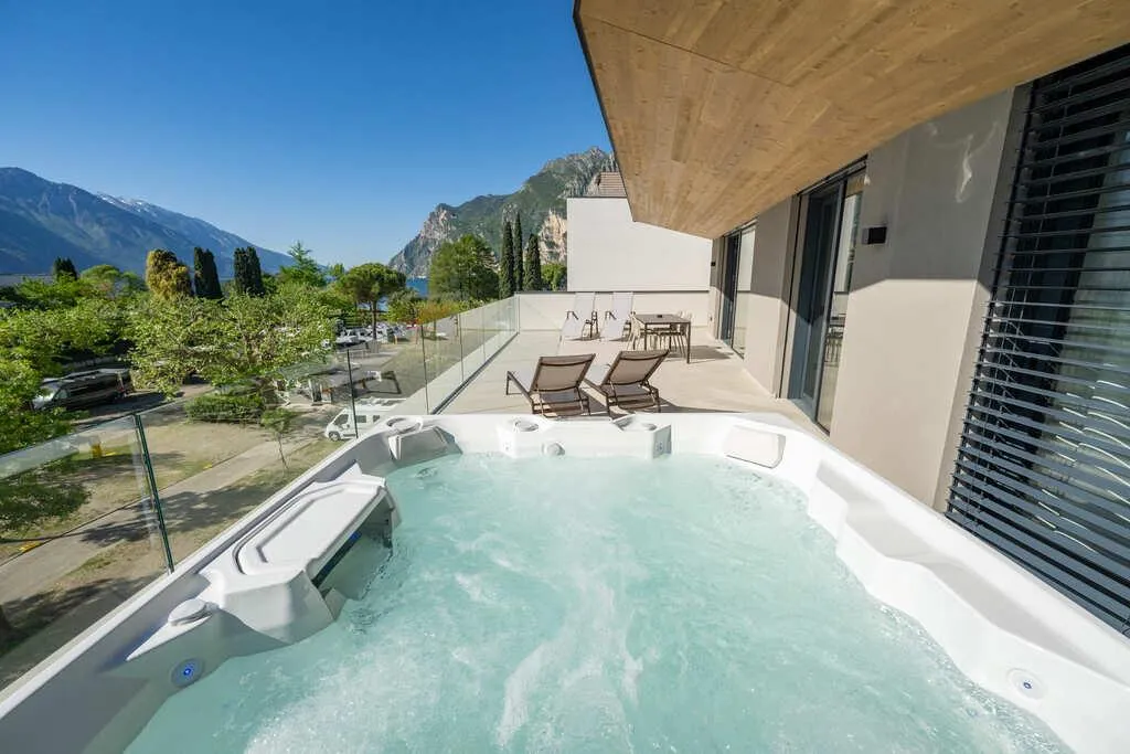 SUITE WITH JACUZZI WITH VIEWS Room, Ètra Suites & Apartments, Milan