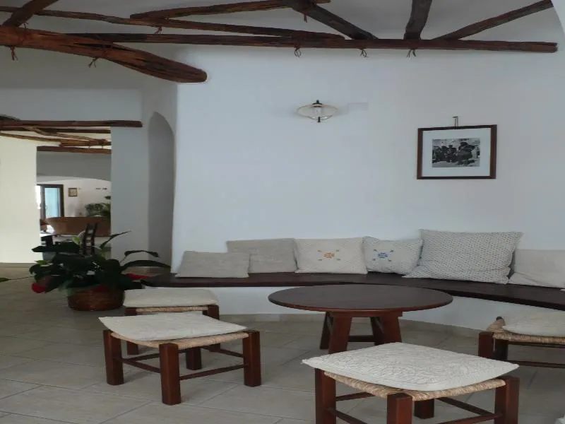 Lobby, Nuraghe Arvu, Olbia