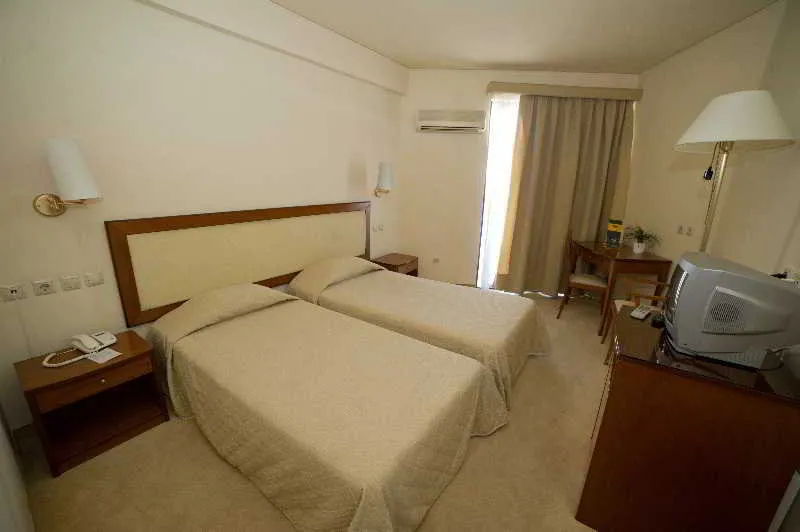 Room, Four Seasons, Athens