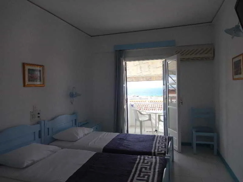 Room, Remezzo, Samos