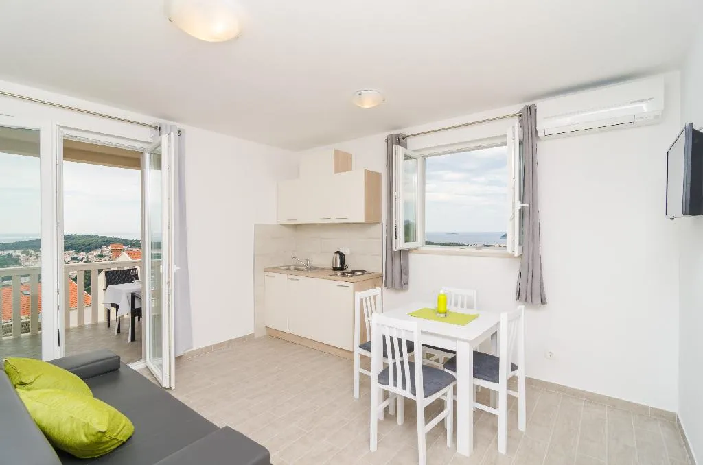 APARTMENT SUPERIOR ONE BEDROOM Room, Apartments Villa Dadic, Dubrovnik