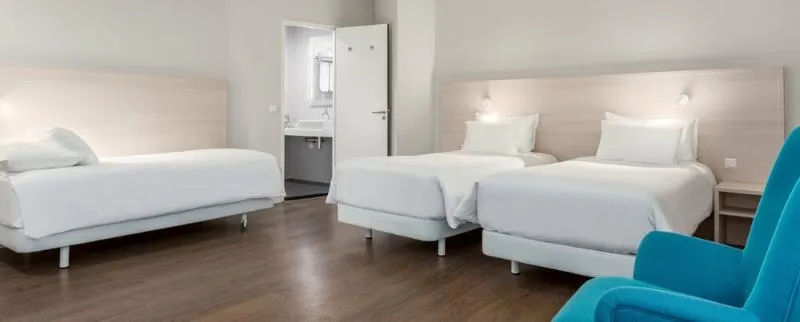 TRIPLE STANDARD Room, NH City Centre Amsterdam, Amsterdam