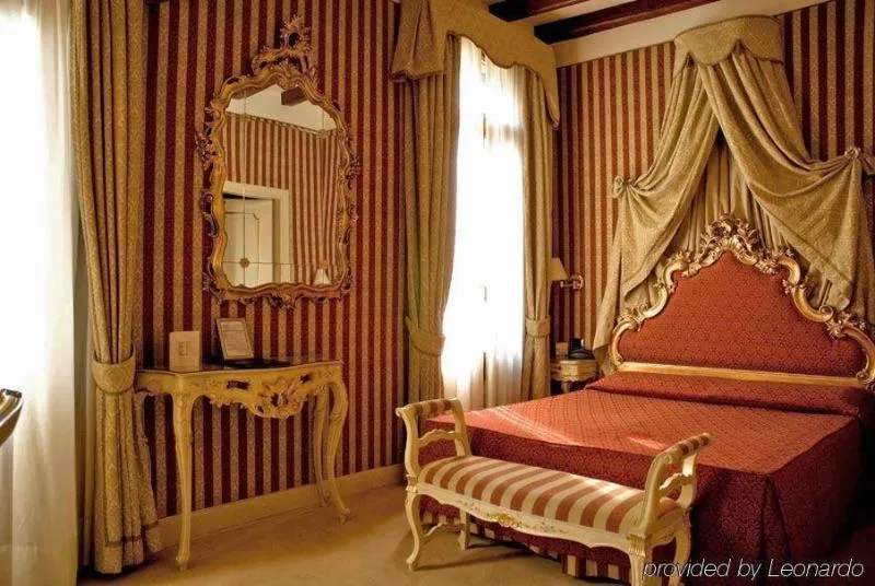 QUADRUPLE STANDARD Room, Ca' Formosa, Venice