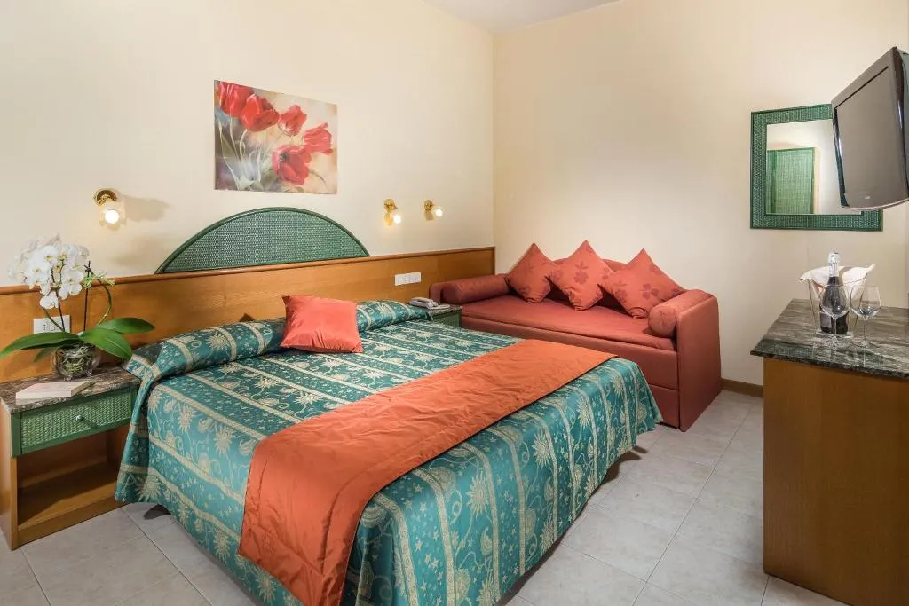 TRIPLE STANDARD Room, Hotel Bellevue, Venice