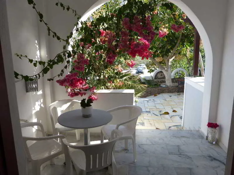Terrace, Aparthotel Black Sand, Santorini