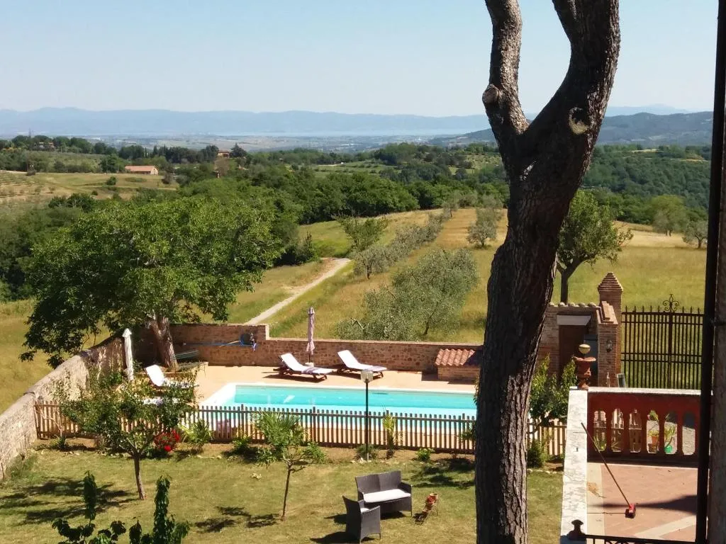 General view, Relais Castelluccio Palusse, Umbria
