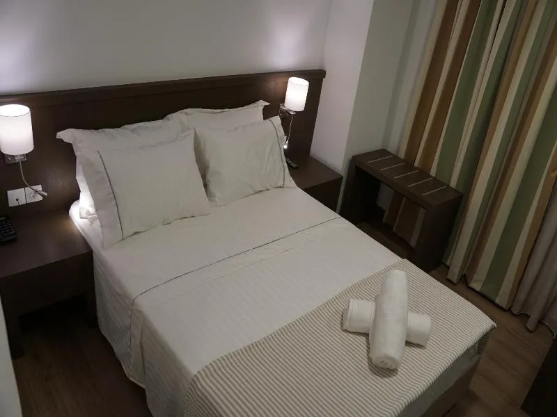 SINGLE STANDARD Room, Piraeus Port Hotel, Athens