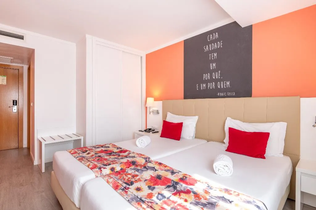 Room, Masa Hotel Almirante, Lisbon