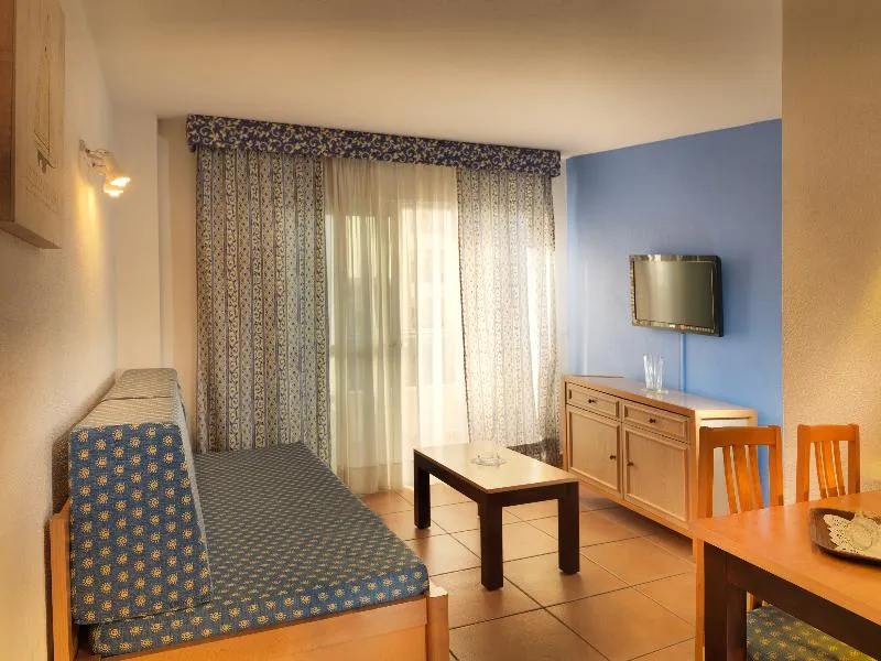 APARTMENT CAPACITY 5 TWO BEDROOMS Room, Oro Blanco Apartments, Tenerife