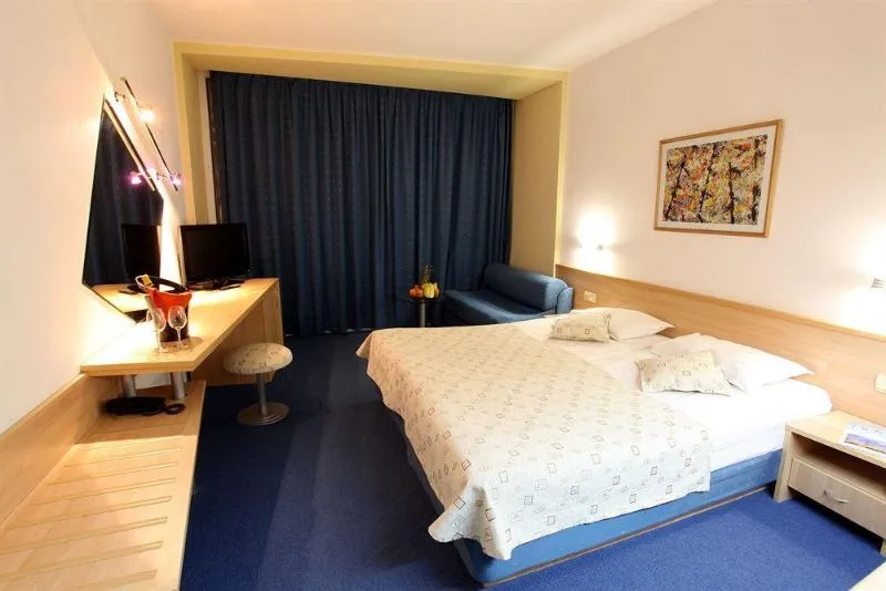 Room, Grand Victoria, Bourgas