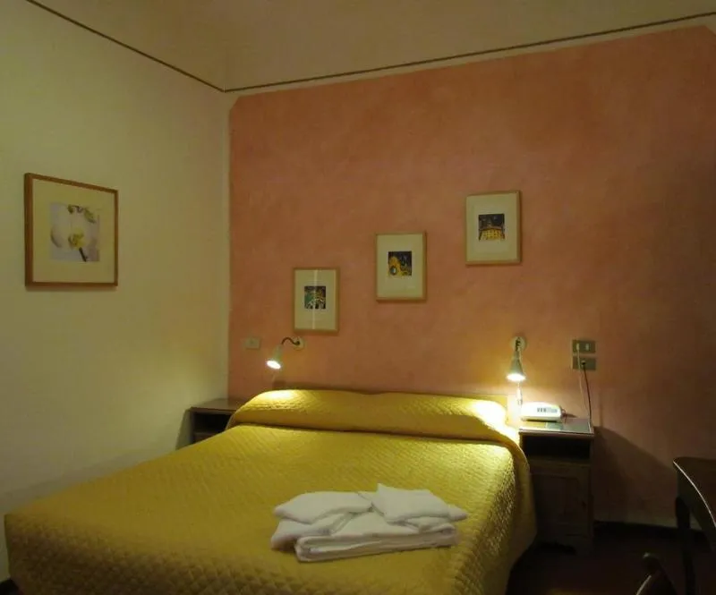 General view, Althea Rooms, Florence