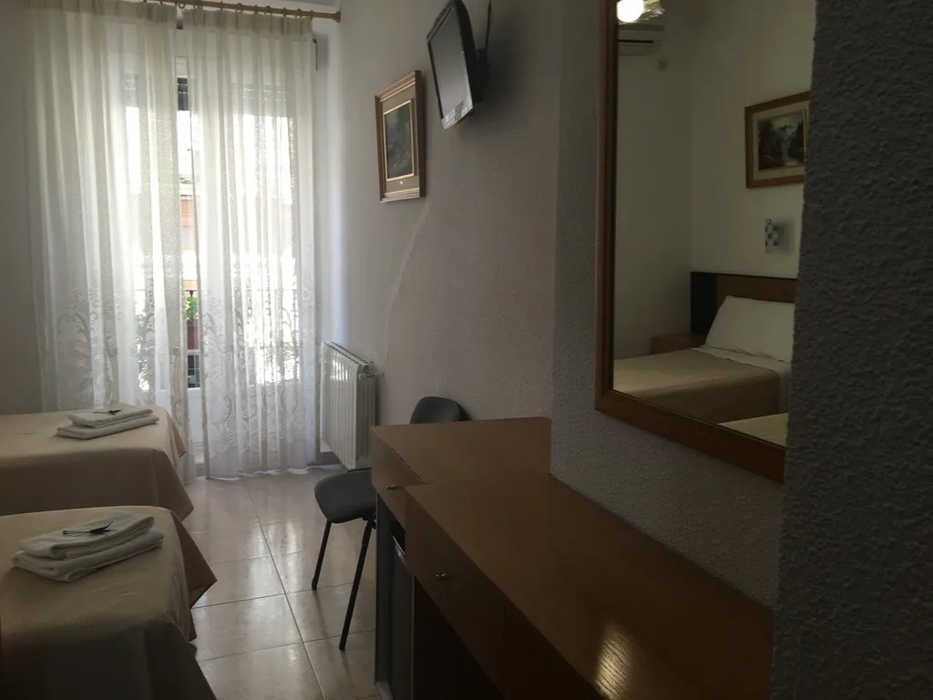 TWIN STANDARD Room, Hostal Residencia Lido, Madrid