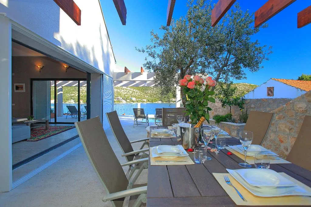 VILLA FIVE BEDROOMS WITH PRIVATE POOL Room, Villa Tapenade, Dubrovnik
