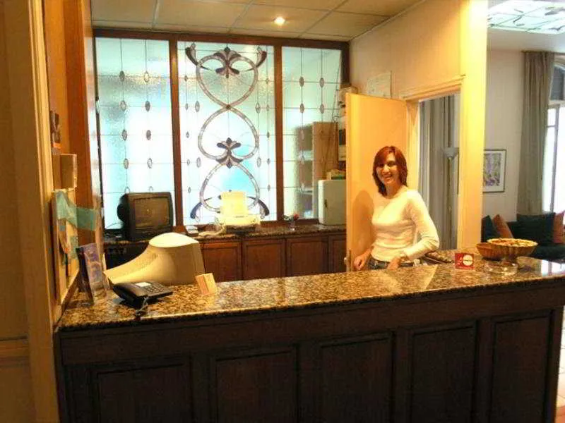 Lobby, Remvi, Athens