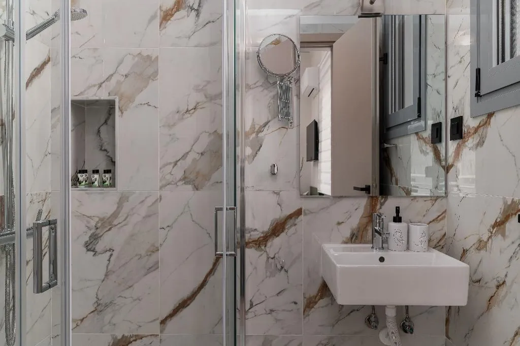 TRIPLE DELUXE Room, Phalerus Suites, Athens