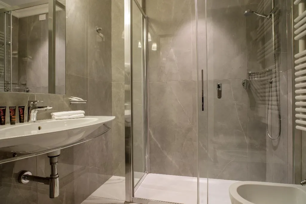 Room, Shangri La Roma, Rome