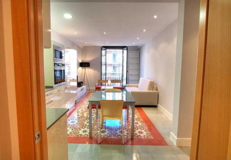 Room, Tamarit, Barcelona