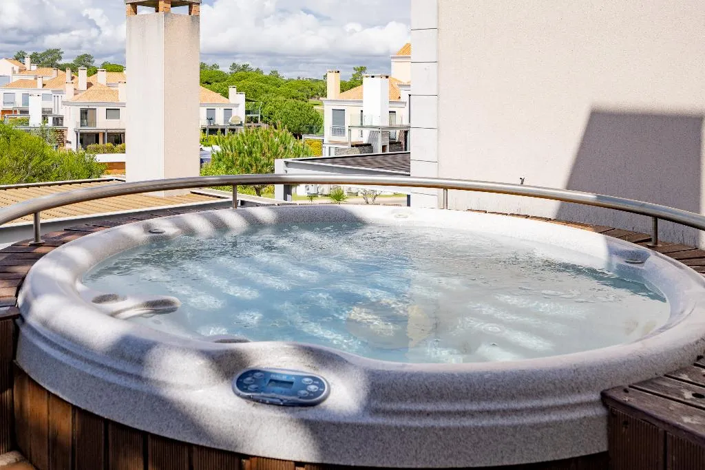 APARTMENT DELUXE TWO DOUBLE BEDS Room, Vale Do Lobo Resort, Algarve