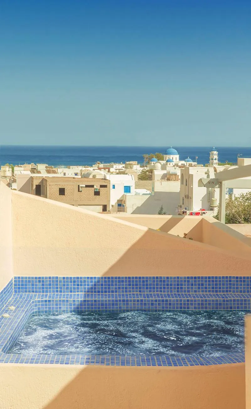 STUDIO WITH JACUZZI Room, Lucia Villas, Santorini