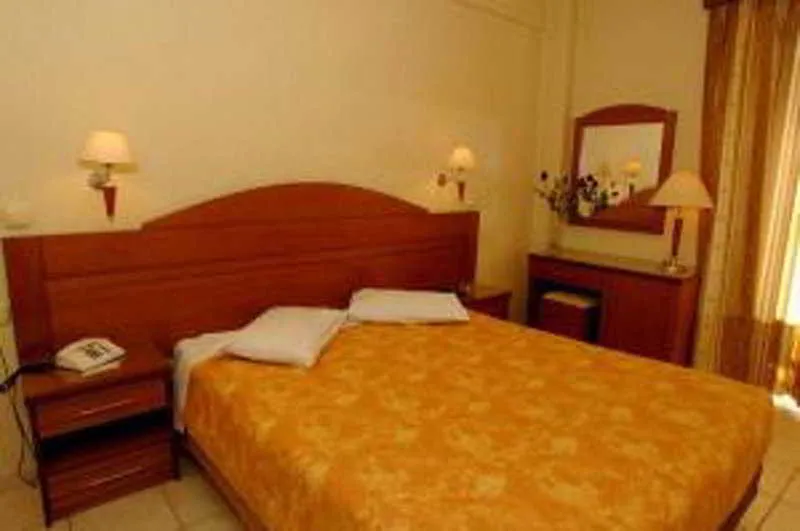 Room, Vienna, Athens