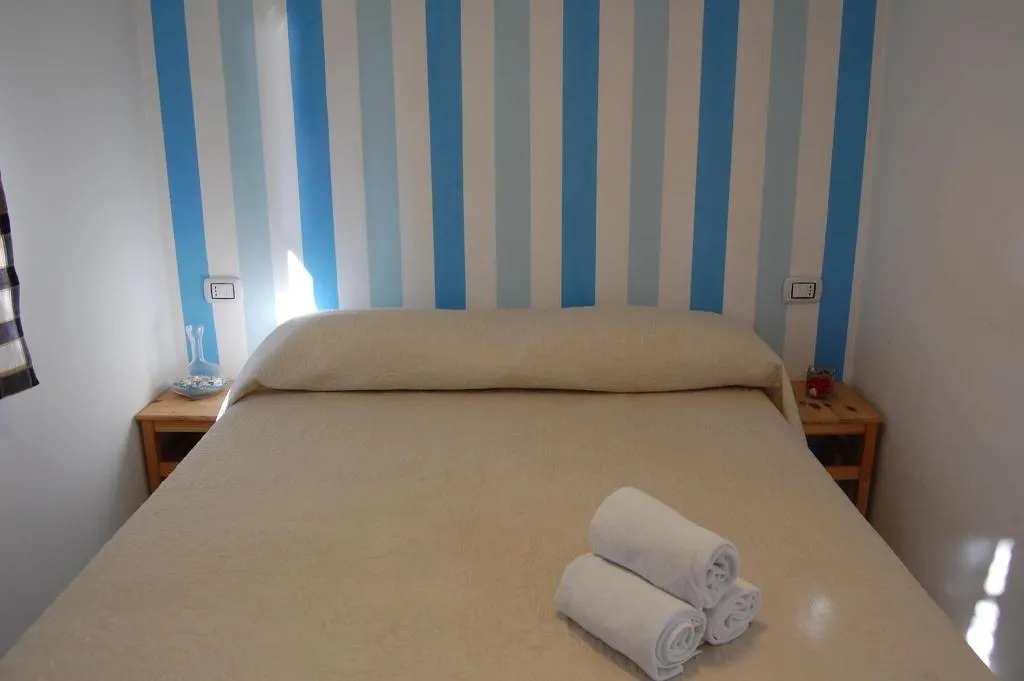 MOBILE HOME GARDEN VIEW Room, Marina del Cantone Chalet, Naples