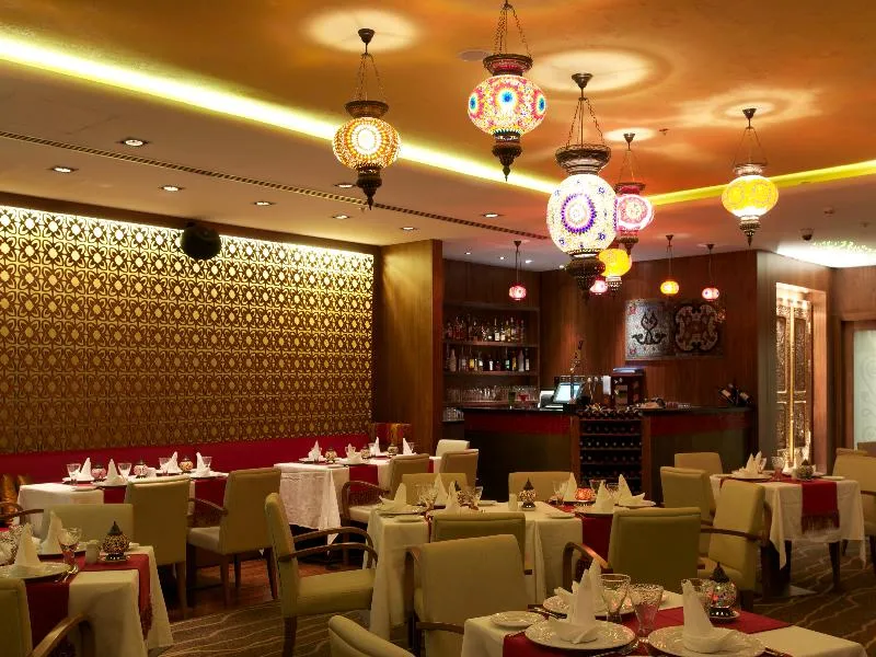 Restaurant, Montreal Barsha Hotel, Dubai