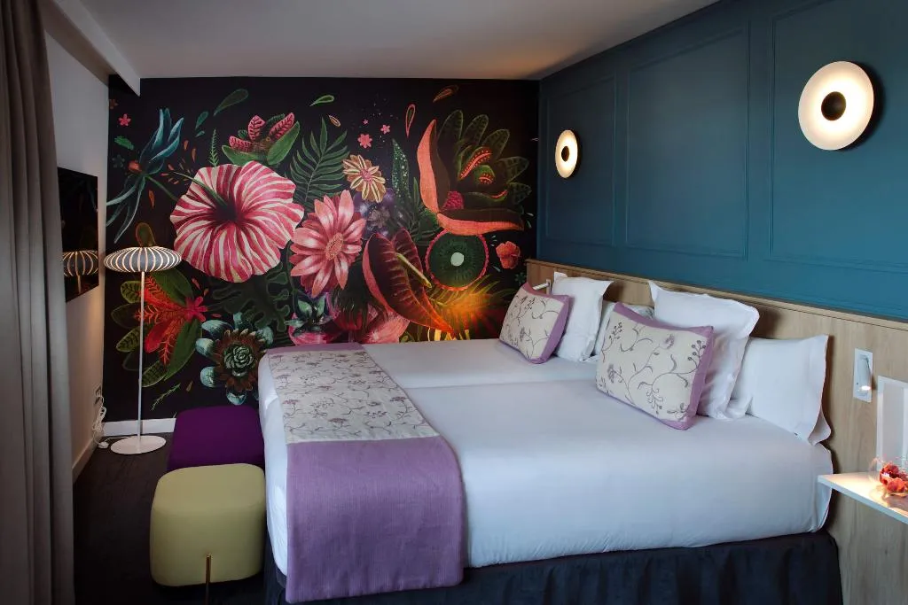 Room, Mirador de Chamartin, Madrid