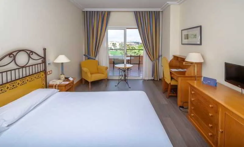 TRIPLE STANDARD Room, Hotel Alicante Golf, Costa Blanca
