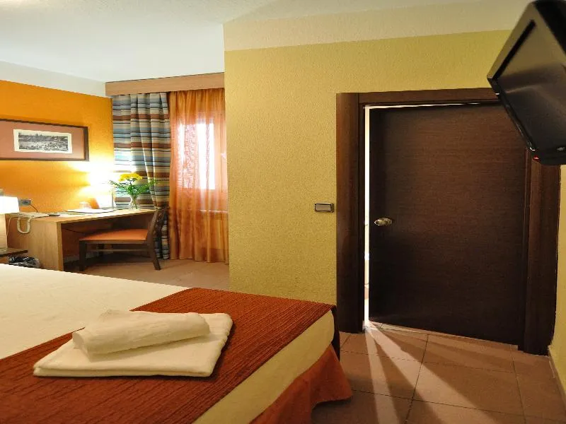 SINGLE STANDARD Room, Ballesta, Madrid