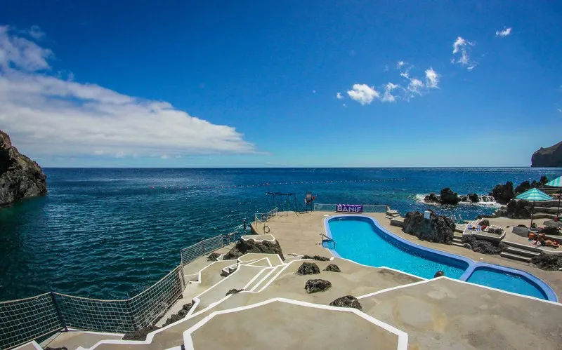 Pool, Sentido Galosol, Madeira
