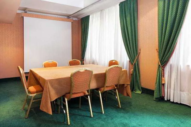 Conferences, Duo Milan Porta Nuova, A Tribute Portfolio Hote, Milan