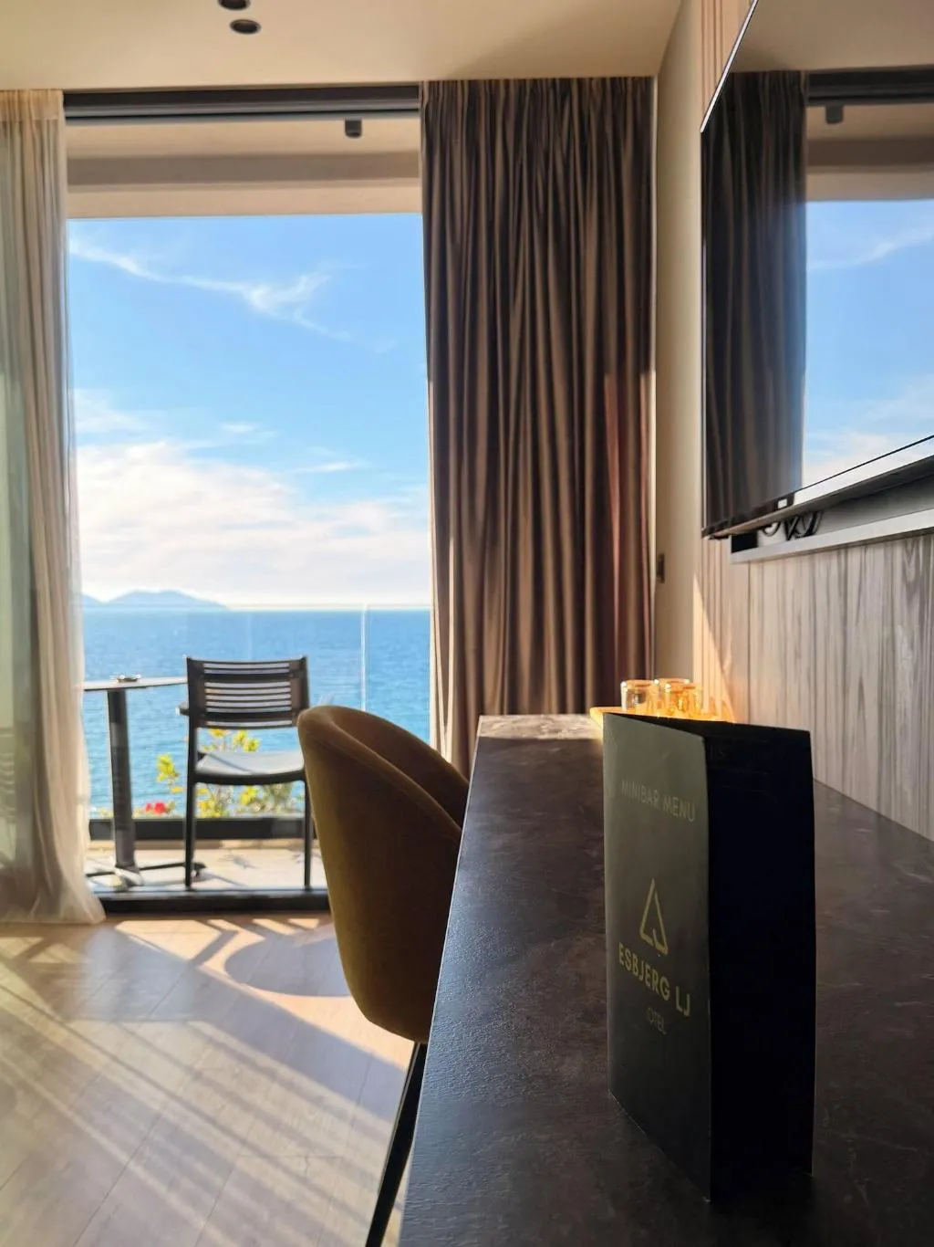 Room, Esbjerg Hotel, Kavaje