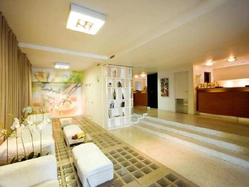 Lobby, Akcent hotel, Prague