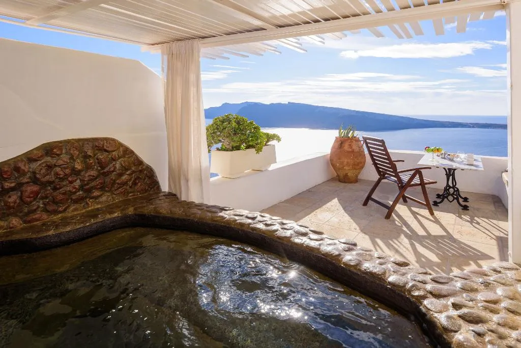 SUITE HONEYMOON Room, Fanari Villas, Santorini