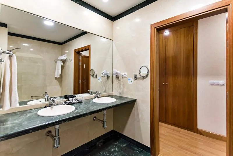 Room, B&B HOTEL Madrid Aeropuerto T4, Madrid