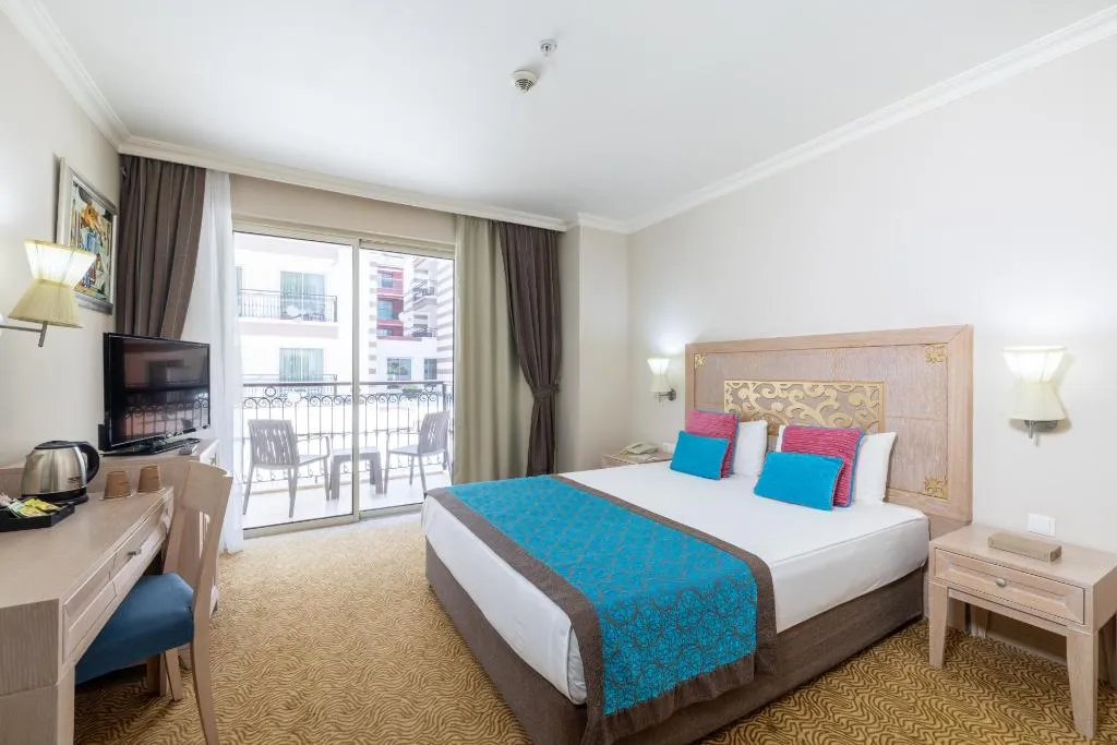 Room, Crystal Family Comfort Collection, Antalya
