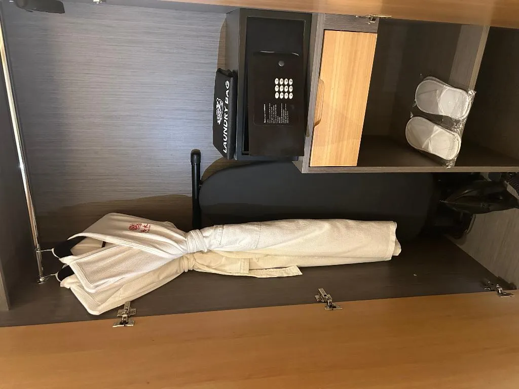 DOUBLE ONE BED Room, Peony Hotel Dubai, Dubai