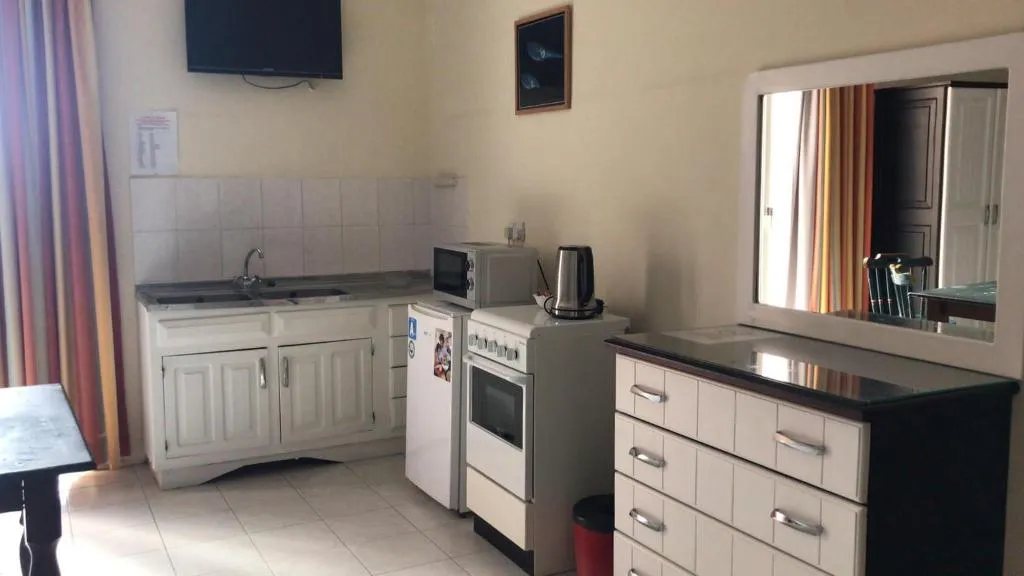 TRIPLE STANDARD Room, Mariblu Guesthouse, Gozo