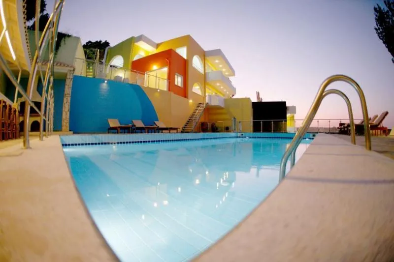 Pool, Sunday Life Hotel & Restaurant, Crete